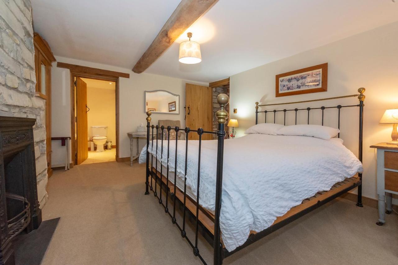 Castle Farm Bed and Breakfast Wedmore Exteriör bild